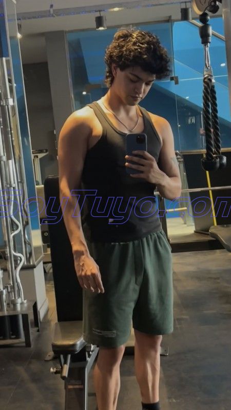 Hi, I am Santino, Welcome to my profile!