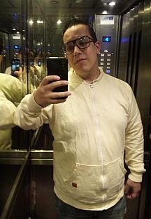 Giuliano Escort Masculino