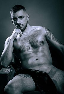 Criss V. Escort Masculino