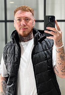 Lucas Escort Masculino