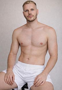 King Ivo Masajista masculino