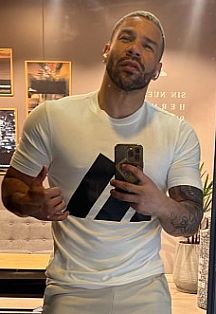 Felipe Escort Masculino