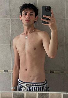 Noah Escort Masculino
