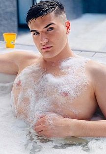 Laureano Escort Masculino