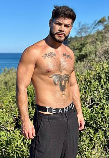 Lucas Perry Escort Masculino