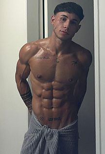 Liam Escort Masculino