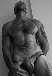 Resiliente Escort Masculino