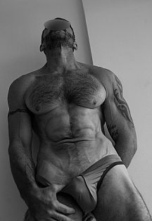 Resiliente Escort Masculino
