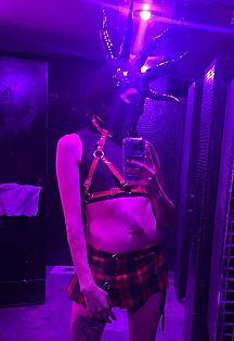 Poni 33 Escort Masculino