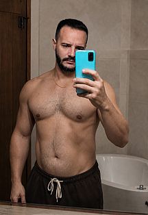 Paul Escort Masculino