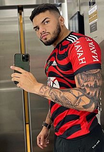 Thiago Brasileiro Escort Masculino