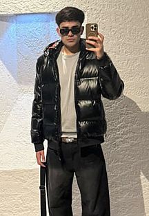 Adrián Mdz Escort Masculino