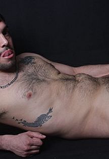 Emiliano 21 x 5 Escort Masculino