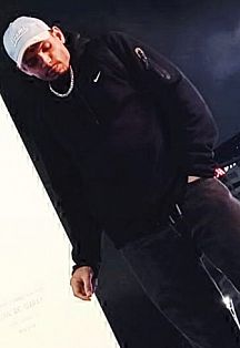 Brasilero Activo Dotado Escort Masculino