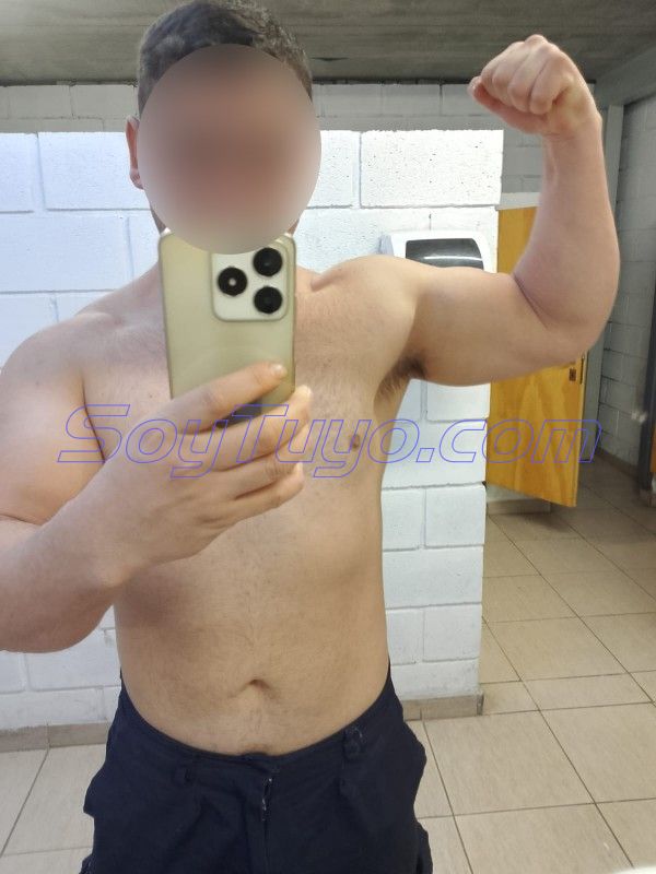 Hola, soy Ezequiel Hot, Bienvenido a mi perfil !