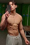 Charly Escort Masculino