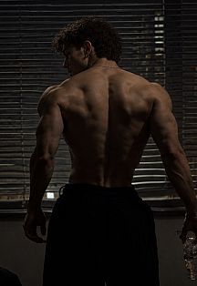 Charly Escort Masculino