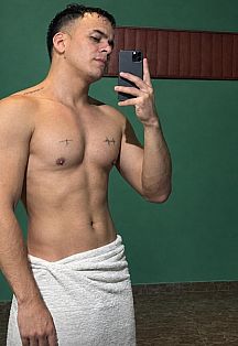 Rony Escort Masculino